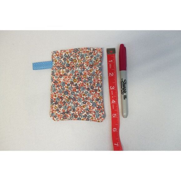 Flowers Scrub POCKET Insert, Organizer & Protector for Nurses, Doctors - Picture 2 of 4